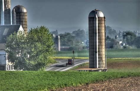 Pennsylvania - Amish Country Photograph by Dyle Warren