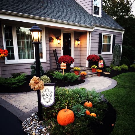 Fall Front Porch Decor Mums And Pumpkins