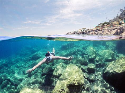 Travel guide: Snorkeling in the Galapagos Islands