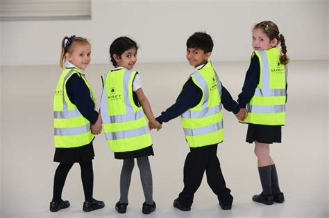 Heathcote pupils will be seen in the dark thanks to hi-vis vests - The ...