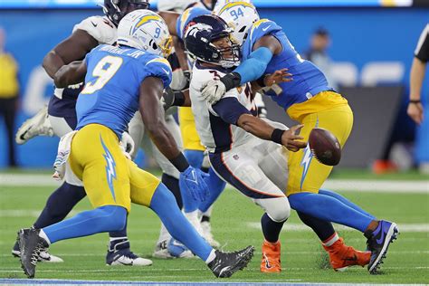 Los Angeles Chargers vs Denver Broncos final score: Bolts win on MNF - Bolts From The Blue