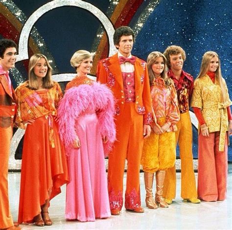 '70s Brady Bunch | 70s fashion disco, Disco fashion, 70s fashion