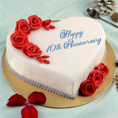 10th Anniversary Heart Shape Fondant Cake