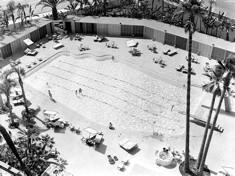 Vintage Secrets of the Golden Globes: Celebrity History at the Beverly Hilton | Los angeles ...