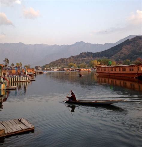 Kashmir Travel Guide & Best Things To Do In Kashmir | Travel guide, Travel, Kashmir