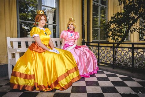 Peach and Daisy - The future is ahead by NikooliX on deviantART | Princess peach cosplay ...