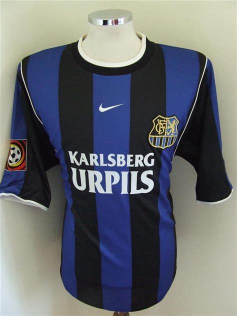 1. FC Saarbrücken Home maglia di calcio 2001 - 2002.