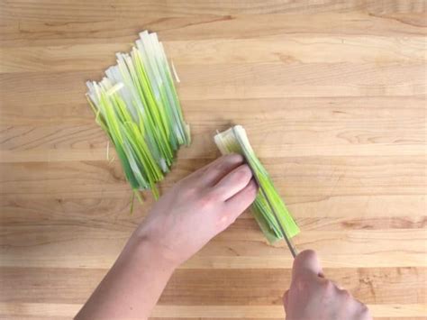 How to Clean and Slice Leeks - Easy Tutorial with Video and Photos