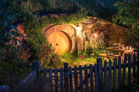 Hobbiton Film Set Tour