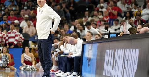 Arizona's Tommy Lloyd adds USBWA Coach of the Year honor to growing trophy collection - Saturday ...