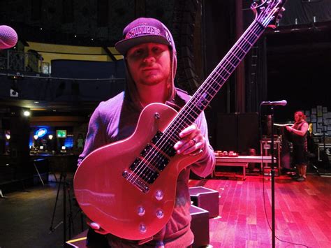 RIG TOUR: Shinedown's Zach Myers' on his guitars, amps and effects ...