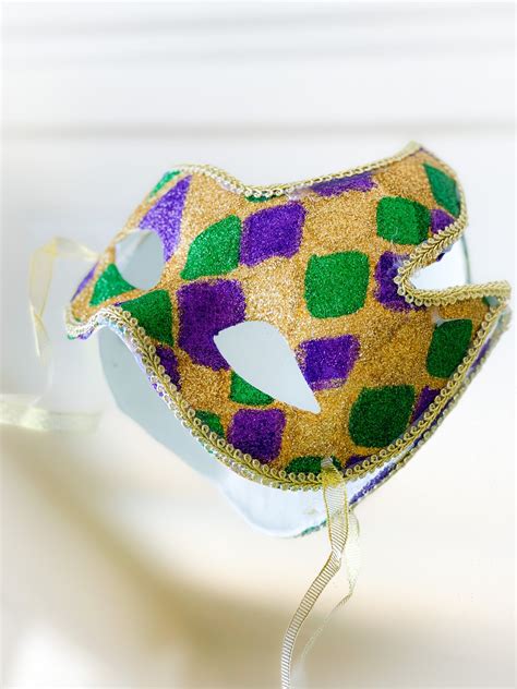 Glitter Mardi Gras Masquerade Mask – Blanc Box