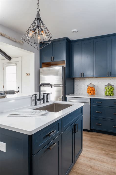 Modern Navy Blue Kitchen Cabinets: A Stylish And Timeless Choice – DECOOMO