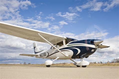 Cessna 182 The Skylane Aircraft Wallpaper 2321 - AERONEF.NET