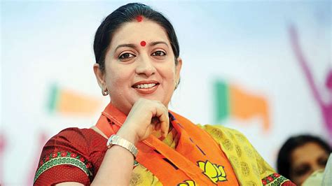 Rahul Gandhi is an 'incompetent MP': BJP MP Smriti Irani slams Gandhi ...