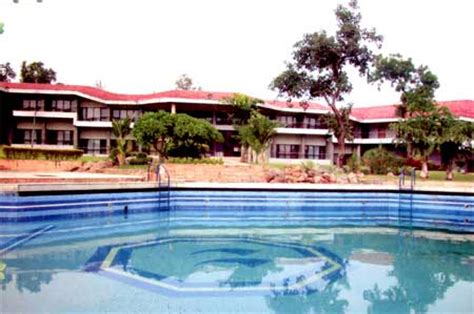 Hotel Rajhans, Surajkund :: Haryana Tourism,Hotel Rajhans Surajkund New ...