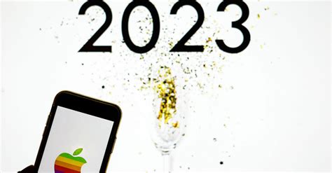 Apple sheds $1trn: How can AAPL restore its market cap in 2023?