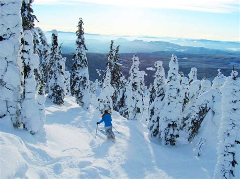 5 Best Ski Resorts in British Columbia, 2023/24