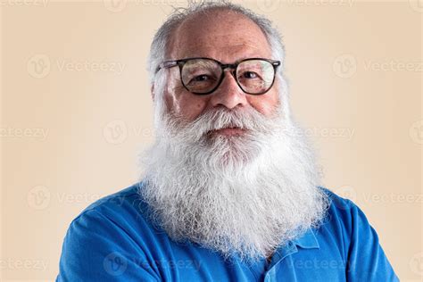 Old man with a long beard on a pastel background. Senior with full white beard. 9347971 Stock ...