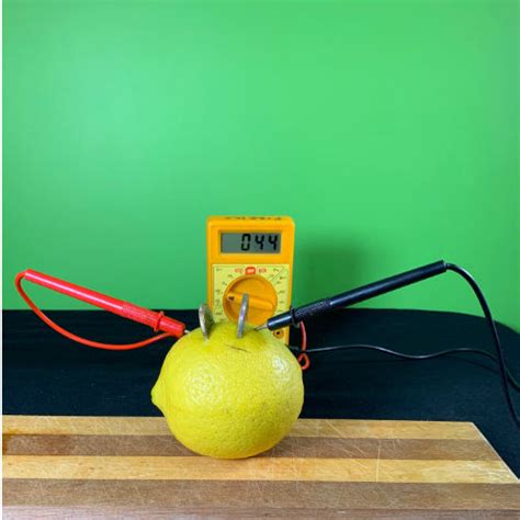 A Simple Lemon Battery : Fizzics Education