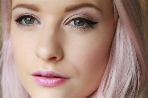 The Body Shop Smokey Plum Eye Palette - Inthefrow