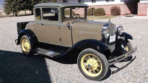 Seller of Classic Cars - 1930 Ford Model A (sand and light green - original Ford colors/tan)