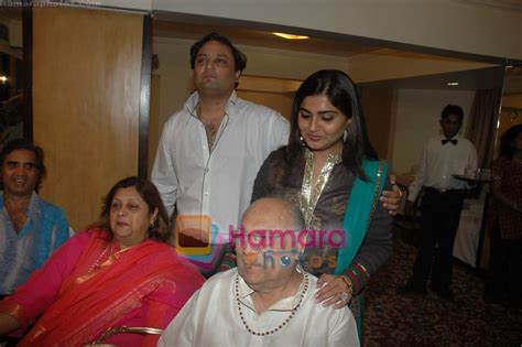 Mukherjee family at Raja Mukherjee's new serial Kisi Ki Nazar Na Lage in Ramee Guestline on ...