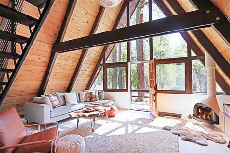 12 Best Airbnbs In Lake Tahoe (Cabins, Townhomes, and More) - Follow Me ...