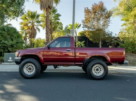 1990 Toyota Pickup 22RE 4x4 Manual Transmission Regular Cab for sale