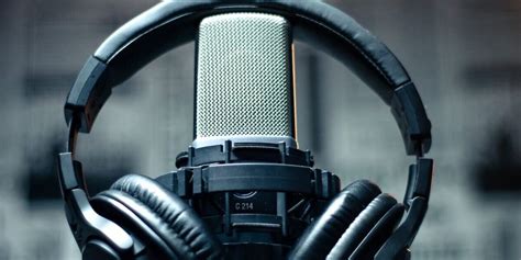 7 Best Podcast Mic For Beginners: Top Picks And Buying Guide - Fahim ...