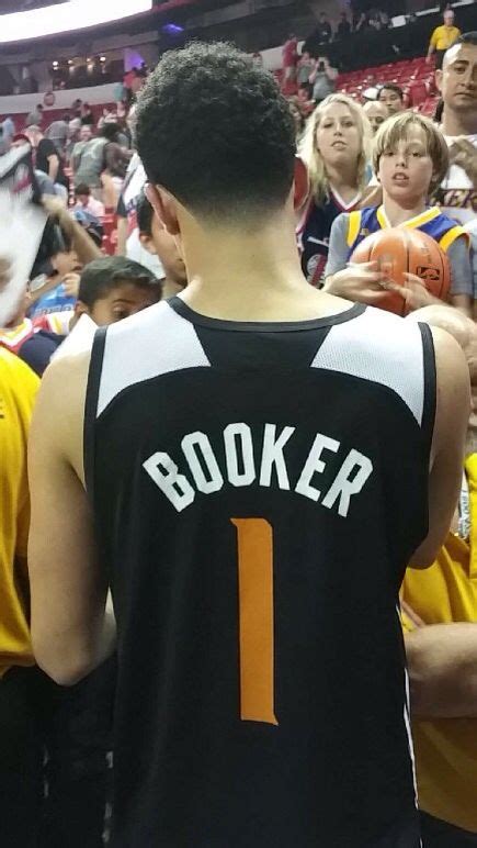 Nhl Jerseys, Nba Teams, Basketball Players, Kobe Bryant 24, Booker Nba, Devin Booker, Kevin ...