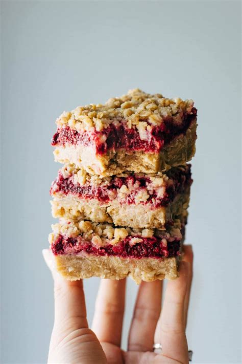 Raspberry Crumble Bars Recipe - Pinch of Yum