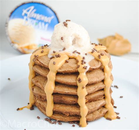 Ice Cream Sundae Protein Pancakes – MacroChef