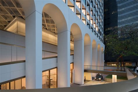 Murray Building in Hong Kong by Foster + Partners | ÅVONTUURA