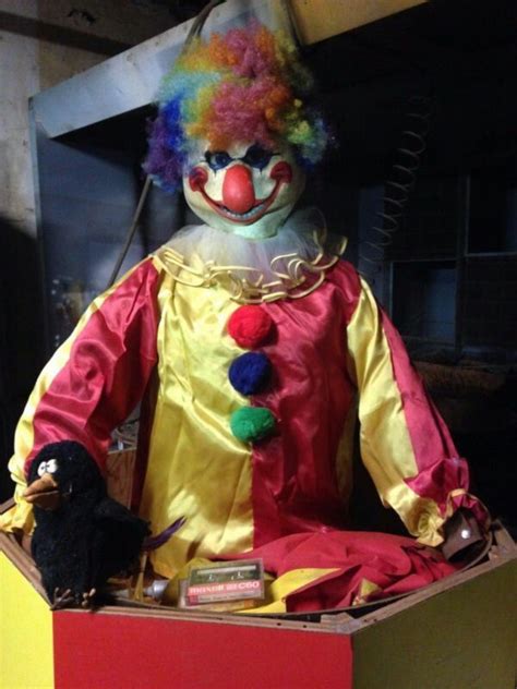 Pin by Maria Maria on Clown | Creepy clown, Clown, Chuck e cheese