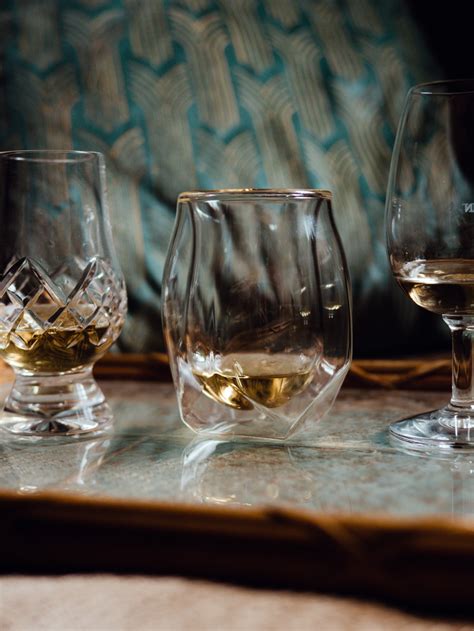 Whisky Tasting: Five Different Types of Glassware, One Whisky