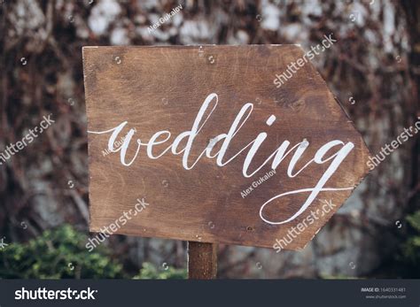 1,342 Wedding Signpost Images, Stock Photos & Vectors | Shutterstock