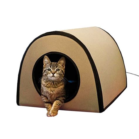 Heated Cat House for Outdoor Use