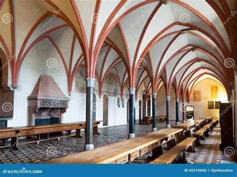 Malbork Castle Dining Hall Interior Stock Photo - Image: 42510666