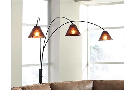 Sharde Floor Lamp | Ashley Furniture HomeStore