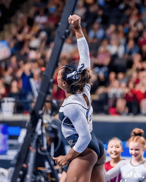 Simone Biles in Gymnastic Leotard : r/CelebsinLeotard