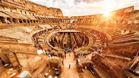 Small Group Colosseum and Ancient Rome - Roman Vacations