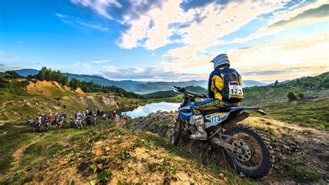 Enduro Wallpapers - Top Free Enduro Backgrounds - WallpaperAccess