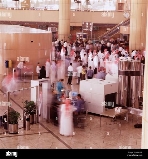 Riyadh airport hi-res stock photography and images - Alamy