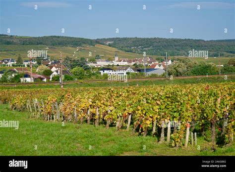 Village of vosne romanee hi-res stock photography and images - Alamy