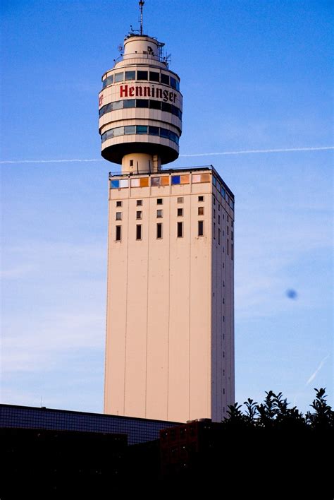 Henninger Turm: World’s Tallest Storage Silo With a Restaurant On Top | Amusing Planet