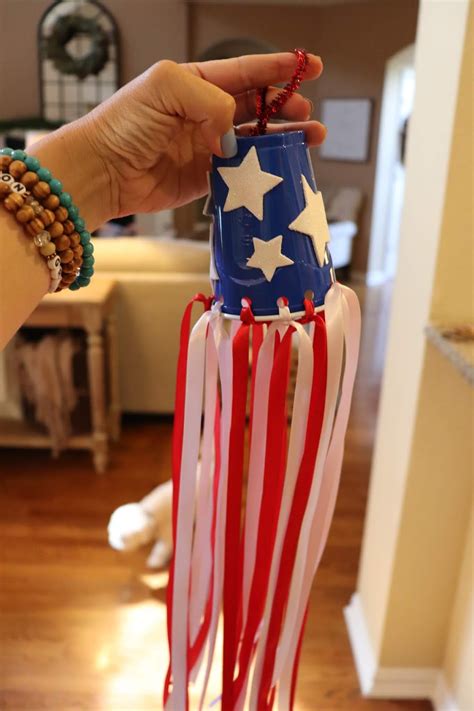 17 Creative and Fun DIY Patriotic Crafts - Sparkling Boy Ideas