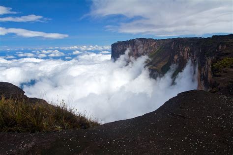 Hiking Mount Roraima in Venezuela 2024-2025 - Rove.me