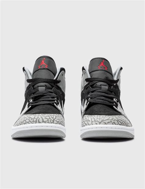 Jordan Brand - AIR JORDAN 1 MID SE | HBX - Globally Curated Fashion and Lifestyle by Hypebeast