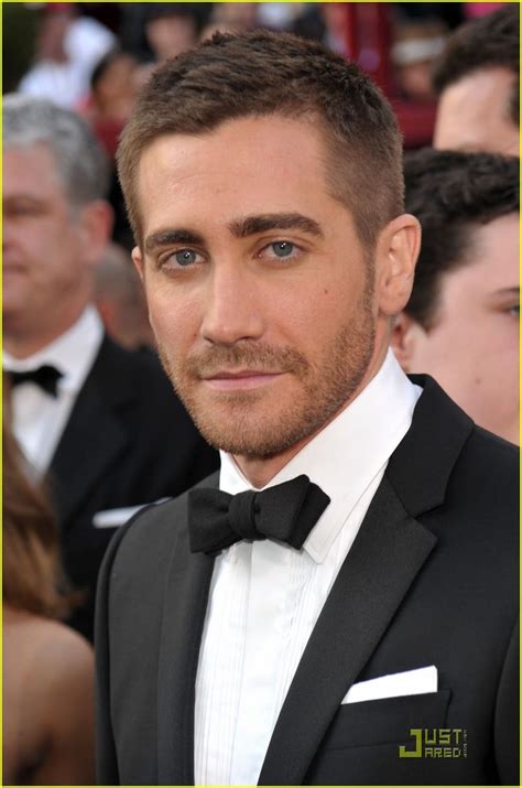 Maggie Gyllenhaal -- Oscars 2010 Red Carpet: Photo 2432948 | 2010 Oscars, Maggie Gyllenhaal ...